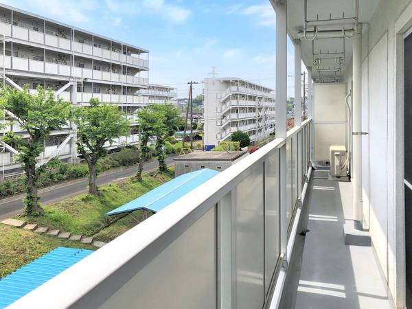 ビレッジハウス川井宿5号棟のバルコニー|ビレッジハウスの同一物件・同一タイプの間取りの写真です