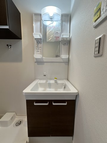 ベイルーム横須賀衣笠フロントの独立洗面台|独立洗面台です