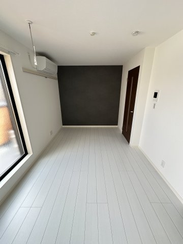 ベイルーム横須賀衣笠フロントの寝室|使い勝手のいい寝室です