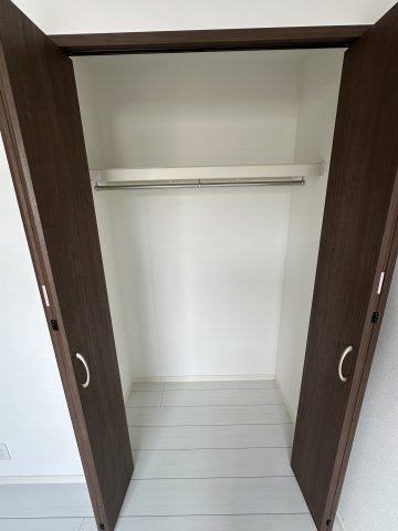 ベイルーム横須賀衣笠フロントの収納|ちょっとした収納スペースも充実しています