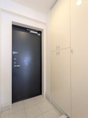 アイビーテラスの玄関|明るい玄関です