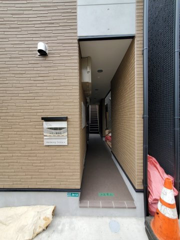 ラヴィ新小岩のエントランス|落ち着いたエントランスです