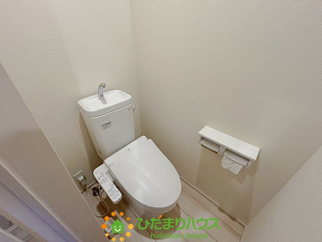 加須市諏訪１丁目　中古一戸建てのトイレ