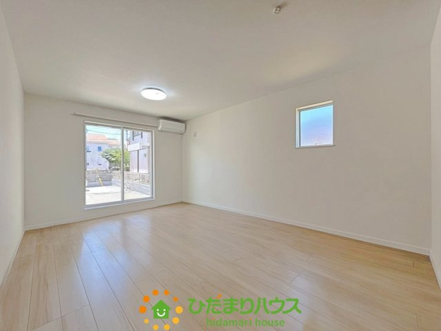 加須市諏訪１丁目　中古一戸建ての居間・リビング
