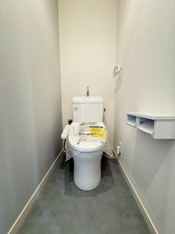 サンライフ小倉原町の洋室|洋室1　明るい陽射しが差し込む、心地よい洋室です。