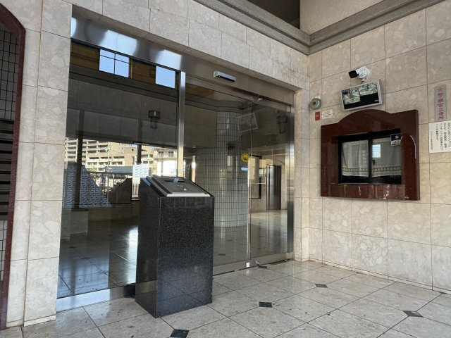 サンライフ小倉原町の駐輪場|敷地内に駐輪場を完備し、通勤・通学にも便利です。