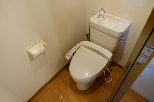 ハイツ甲子園イトーのトイレ