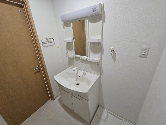 リュクス西明石Ⅱの洗面所