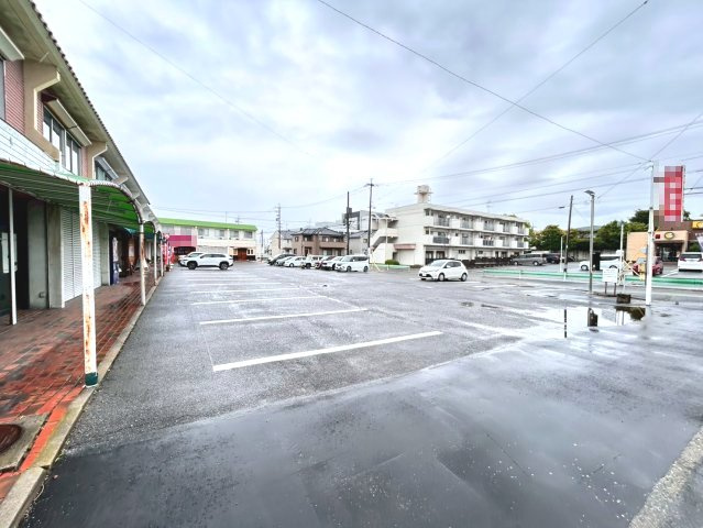 ひろば一本木の駐車場
