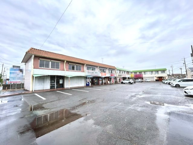ひろば一本木の駐車場