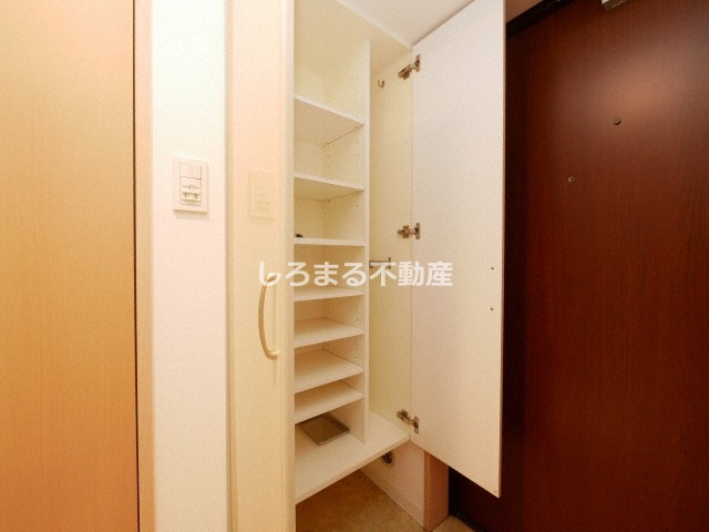 クレストコート難波サウスの収納