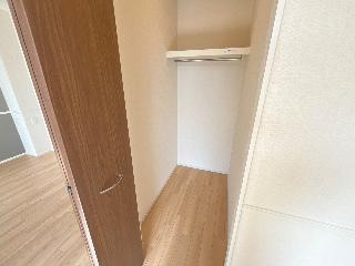 仮）江南市前飛保町　新築アパートの収納|クローゼット（イメージ）