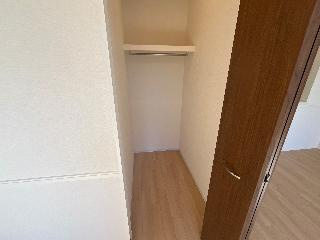 仮）江南市前飛保町　新築アパートの収納|クローゼット（イメージ）