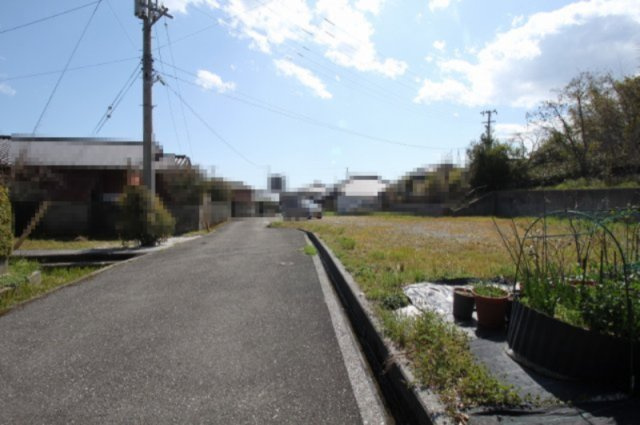香美市土佐山田町植　新築戸建　⑭の前面道路含む現地写真|東側　公道　4.8ｍ　接面　7.2ｍ