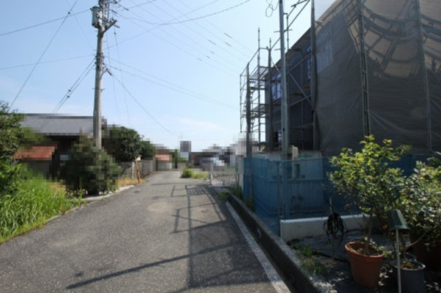 香美市土佐山田町植　新築戸建　⑭の前面道路含む現地写真|東側　公道　4.8ｍ　接面　7.2ｍ