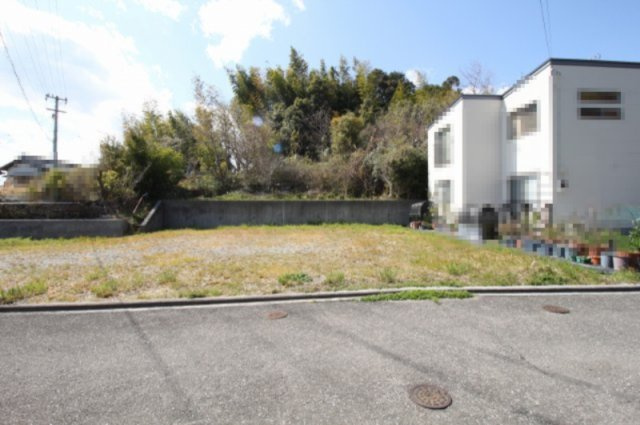 香美市土佐山田町植　新築戸建　⑭の外観|土地面積　164.39㎡（約49.72坪）　建物面積　104.88㎡（約31.72坪）