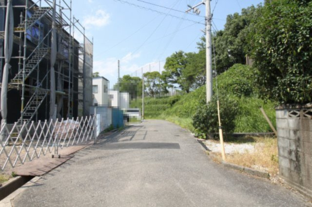 香美市土佐山田町植　新築戸建　⑭の前面道路含む現地写真|東側　公道　4.8ｍ　接面　7.2ｍ