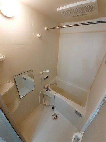【浴室】 | いちご館 | コンパクトで使いやすいお風呂です