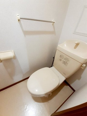 【トイレ】 | いちご館 | 清潔感のあるトイレです