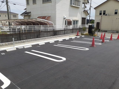 【駐車場】 | パルグランデⅠ | 車をお持ちの方に嬉しい駐車場付きの物件です