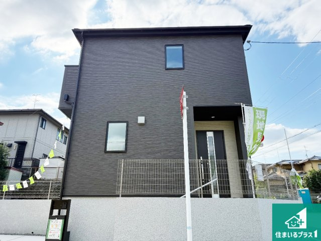 ◆南河内郡千早赤阪村小吹　第1期　新築一戸建ての外観|安心の10年保証！外観を美しく保ち、雨水で汚れを落とします！気になることがありましたら、お気軽にお問い合わせください！