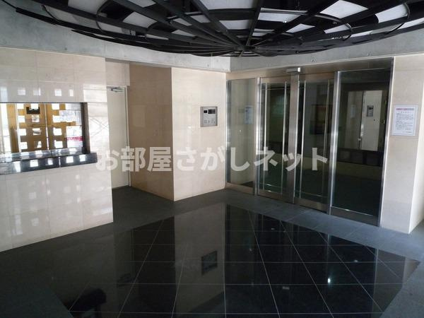 エスコート東大前【おとり物件なし】#学生・社会人にオススメ！初期費用分割払いOK！のエントランス