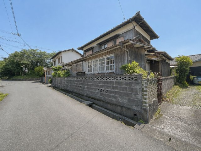 小郡市上岩田　売り土地の前面道路含む現地写真|前面道路含む現地写真です