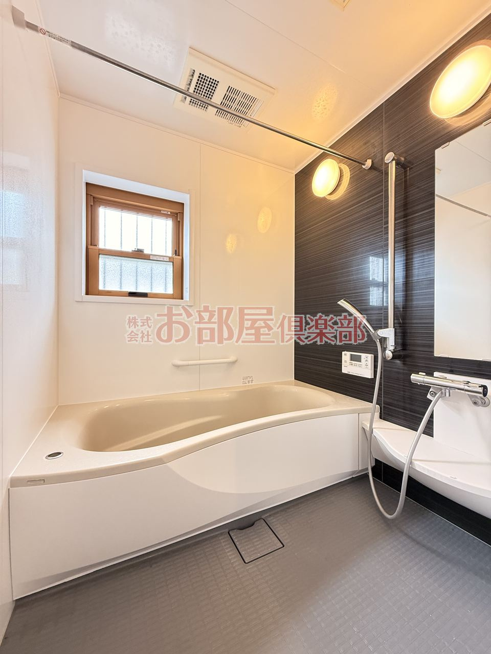 内野戸建の浴室|お風呂で日々の疲れを落としましょう
