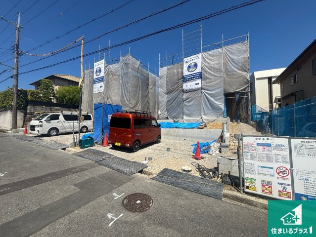 堺市南区若松台　新築一戸建ての前面道路含む現地写真|周辺は落ち着いた街並みの住宅地！子育てがしやすい住環境です！まだ未完成ですが、現地でしかわからない事もございます。是非一度ご覧ください。