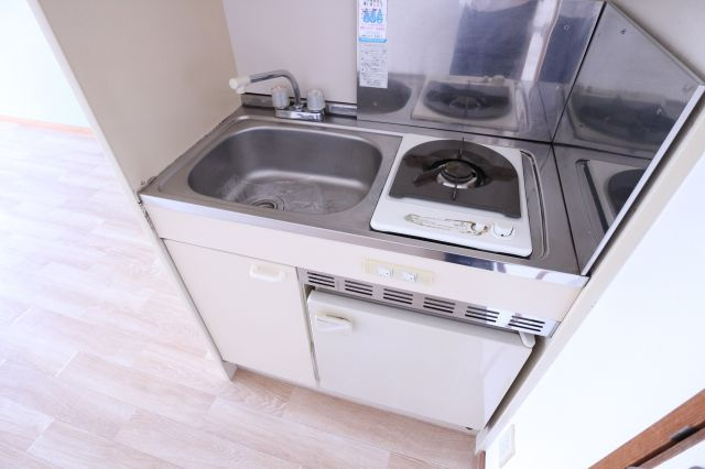ファミール西舞子のキッチン