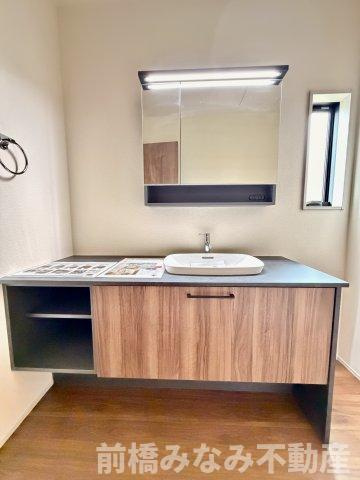 【新築】前橋市樋越町第4　３号棟(全６棟)　リーブルガーデン　新築建売分譲の独立洗面台|朝の身支度には欠かせない独立洗面化粧台