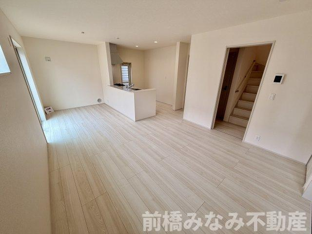 【新築】前橋市樋越町第4　２号棟(全６棟)　リーブルガーデン　新築建売分譲の居間・リビング|居間です