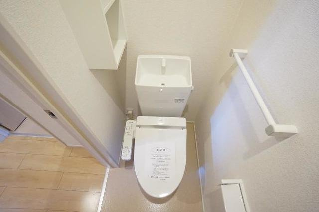 【トイレ】 | アルカディアⅣ | 落ち着いた色調のトイレです