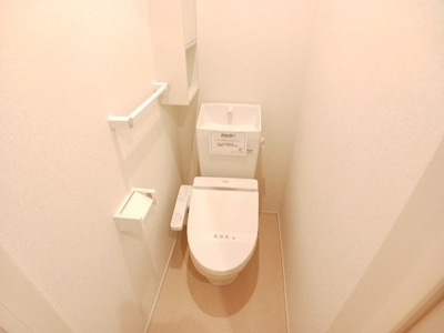 【トイレ】 | Ｊ・サクレ葛原Ⅱ | 落ち着いた色調のトイレです