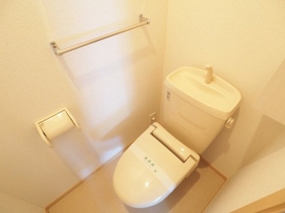 【トイレ】 | フレシール小倉東Ｂ | 落ち着いた色調のトイレです