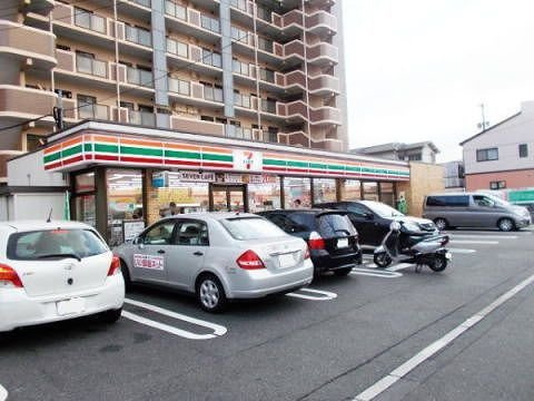 【周辺】 | エクスクルーシブⅢ | セブン小倉日明４丁目店まで300m