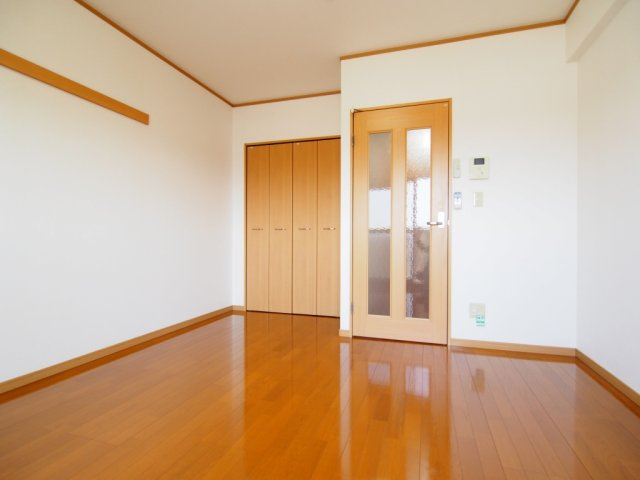 【内装】 | グランド・コスモ | 内装は落ち着いています