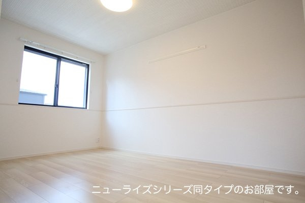 【内装】 | レザンヒル　上の原 | 明るい室内です