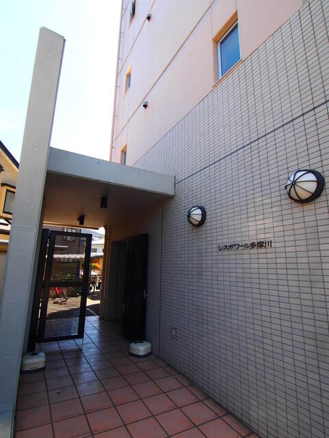 レスポワール・多摩川のエントランス|ゆとりのあるエントランスです