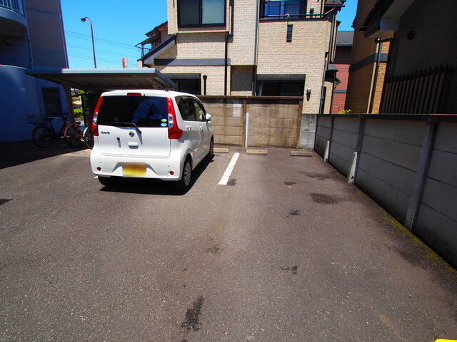 レスポワール・多摩川の駐車場|駐車場です