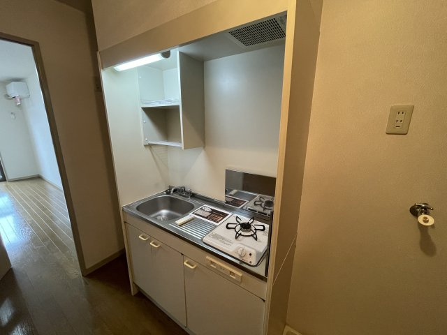サニーハイツMAのキッチン|別部屋同一間取りのお写真となります。
