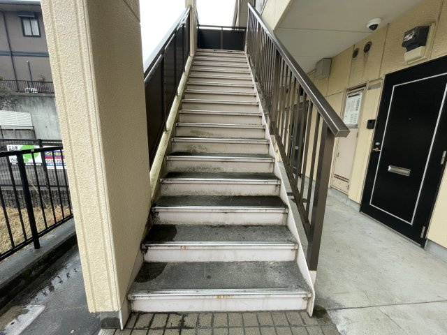サニーハイツMAのエントランス