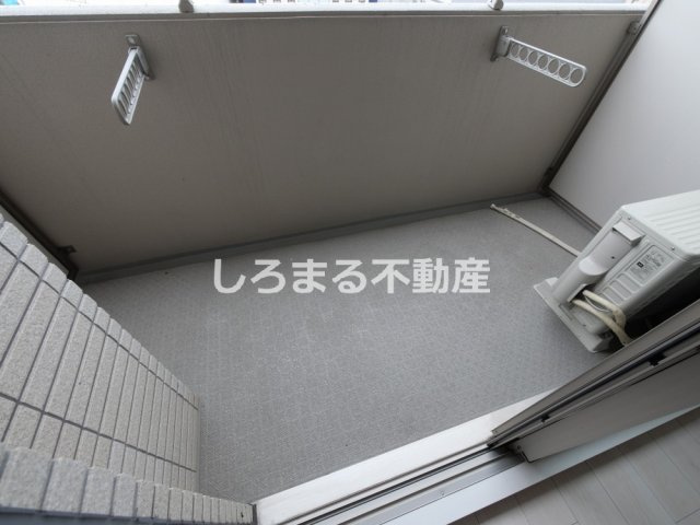 ウィルテラスなんば南のバルコニー