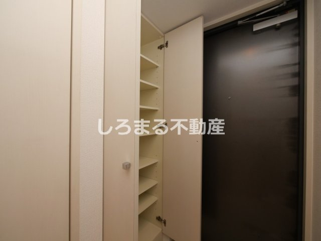 ウィルテラスなんば南の収納