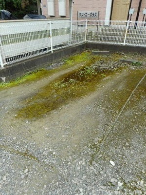 ケンコーポラスの駐車場