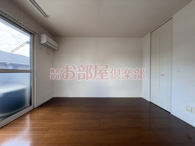 エントラール　Ａの洋室|広々とした洋室です