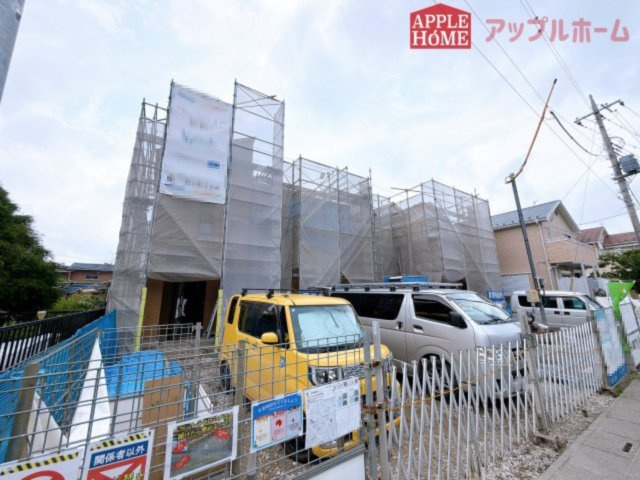 [新築住宅] 熊谷市拾六間 第7 全2棟の前面道路含む現地写真