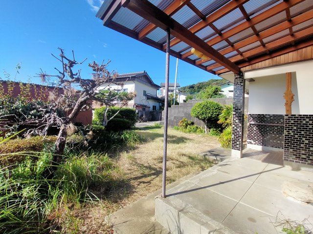 原分町一戸建の庭