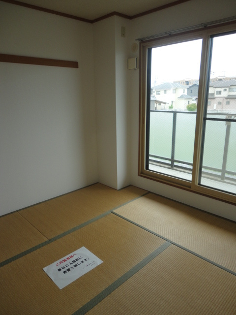 リベア前原の和室