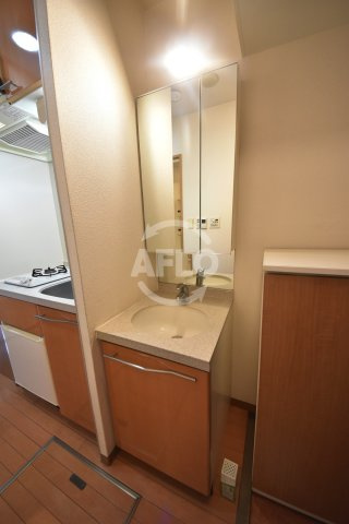 エステムコート大阪・中之島南の独立洗面台|エステムコート大阪・中之島南　洗面化粧台